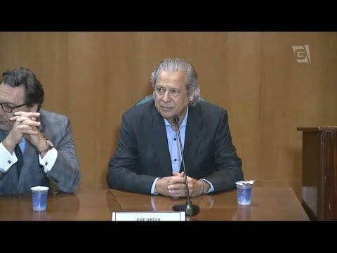 José Dirceu começa a cumprir a pena de 30 anos