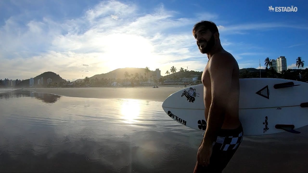 Rodrigo Koxa surfou a maior onda do mundo